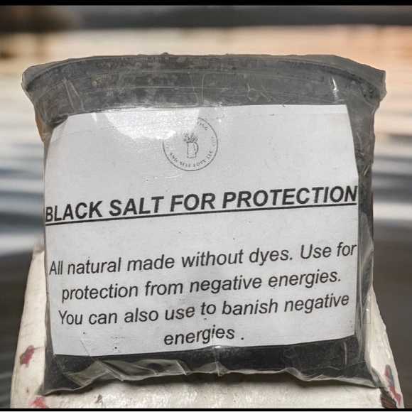 Black Salt. Cleansing Banishing Protection - Picture 1 of 3